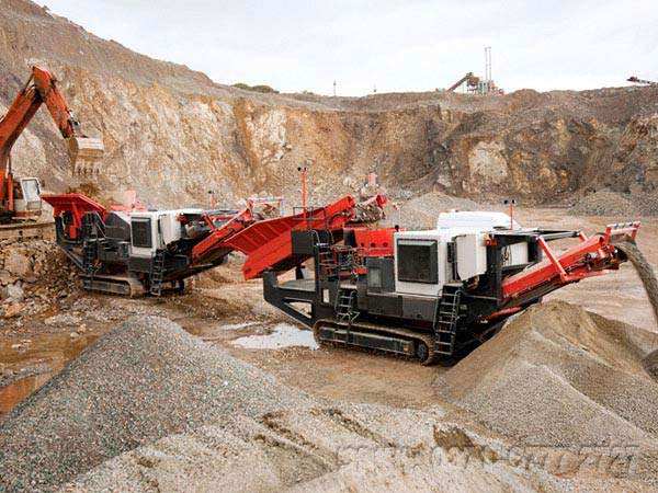 舊瀝青路面冷再生機械如何進(jìn)行施工